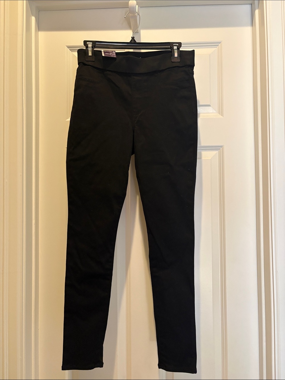 Gloria Vanderbilt Black Pull-On Slim Jeans-
